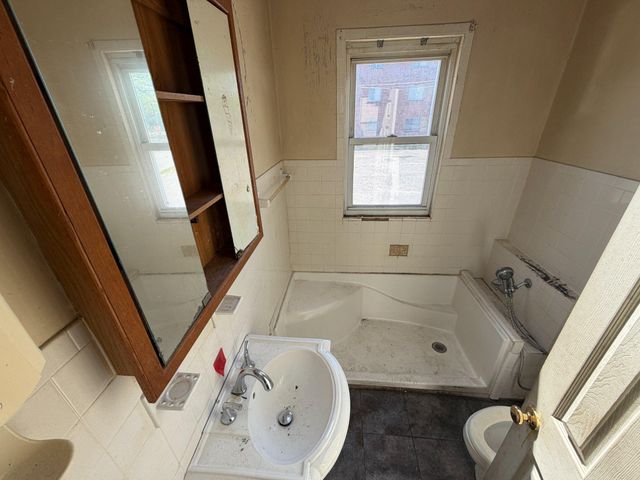 3222 10TH PL SE, Washington, DC 20032