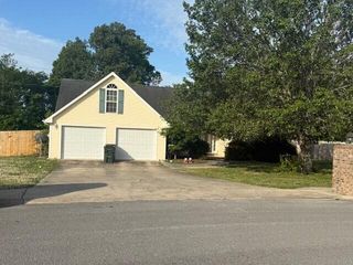 196 Century Drive, Rossville, GA 30741