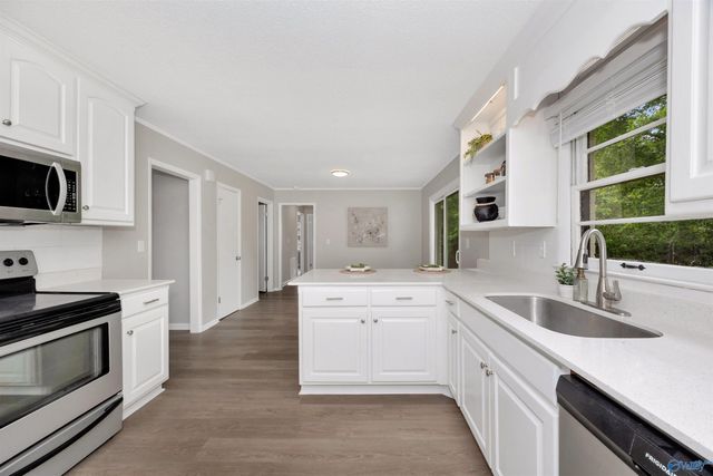 1004 Parcus Road SE, Huntsville, AL 35803