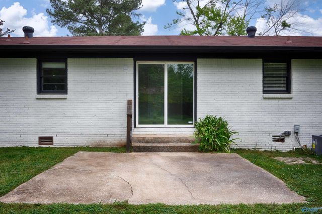1004 Parcus Road SE, Huntsville, AL 35803