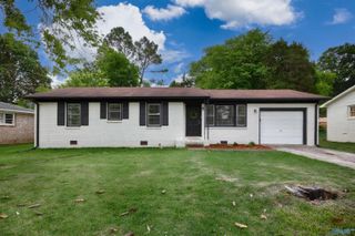 1004 Parcus Road SE, Huntsville, AL 35803
