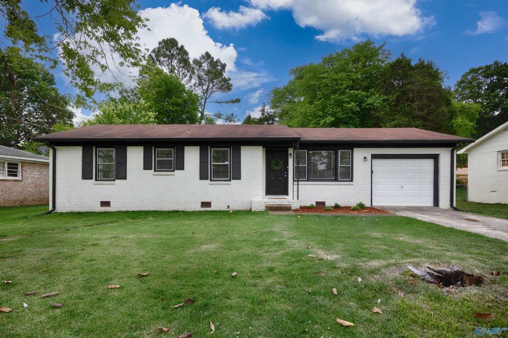 1004 Parcus Road SE, Huntsville, AL 35803