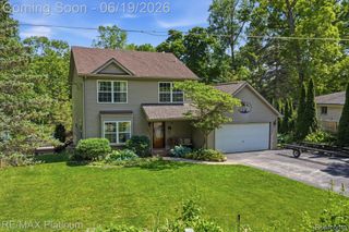 1321 Glen Oak Drive, Rose Township, MI 48442