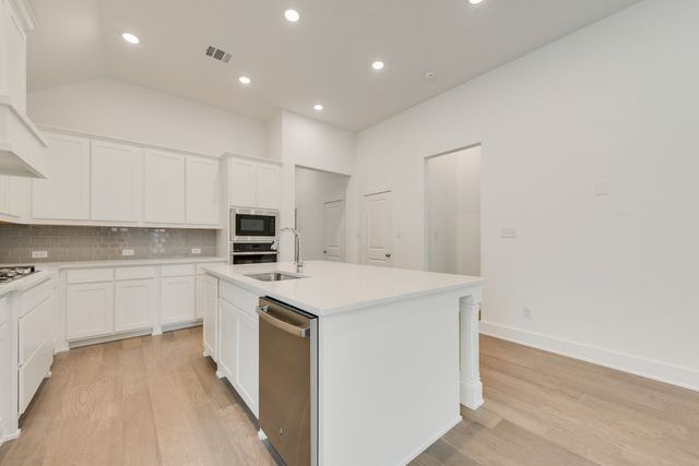 528 Embargo Drive, Fate, TX 75189