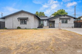 2020 Sandy Lane, Bakersfield, CA 93306