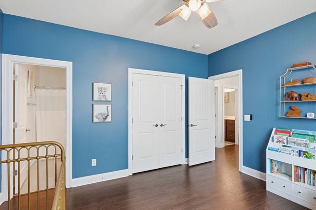 3235 Vinemont Dr, Thompsons Station, TN 37179