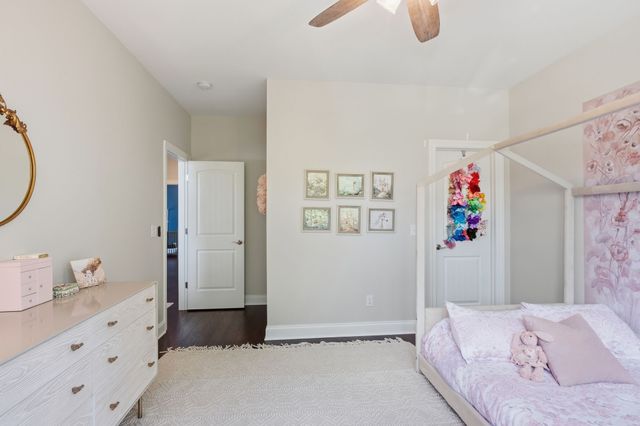3235 Vinemont Dr, Thompsons Station, TN 37179