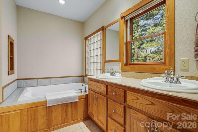 20 Stony Crest Drive, Spruce Pine, NC 28777