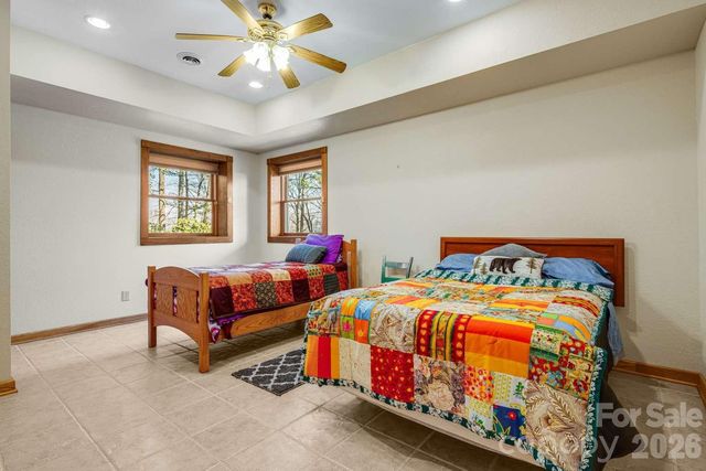 20 Stony Crest Drive, Spruce Pine, NC 28777