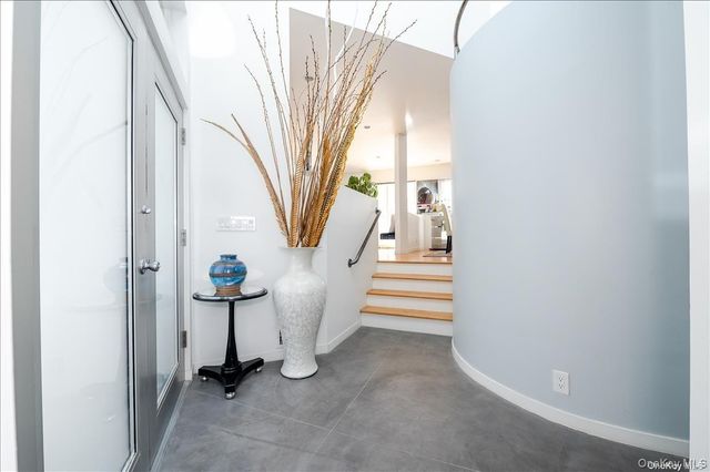 17 New York Avenue House, Long Beach, NY 11561
