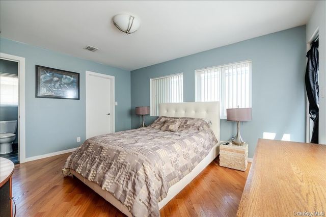 17 New York Avenue House, Long Beach, NY 11561