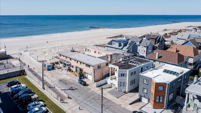 17 New York Avenue House, Long Beach, NY 11561