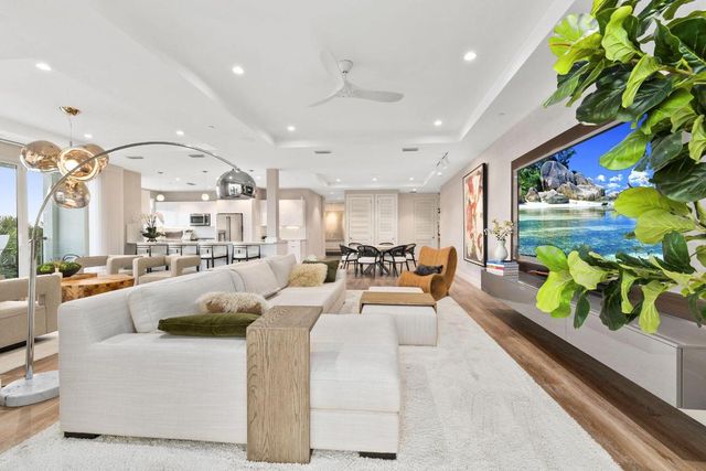 41 SW Seminole Street 206, Stuart, FL 34994