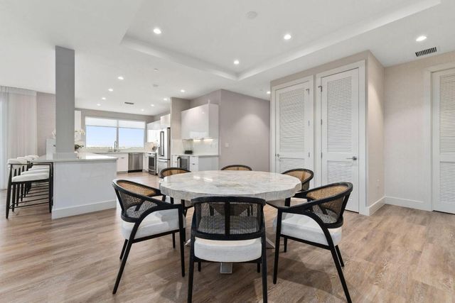 41 SW Seminole Street 206, Stuart, FL 34994