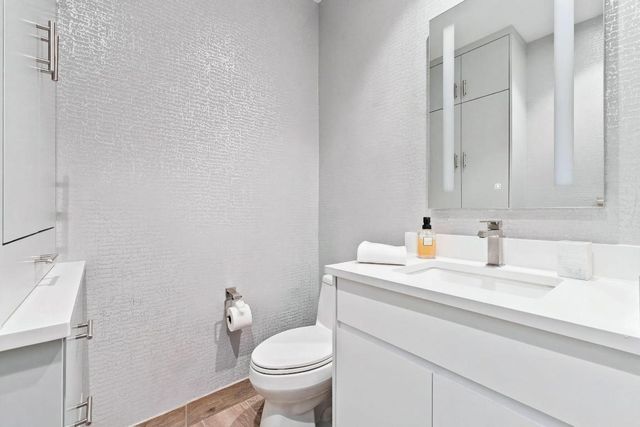 41 SW Seminole Street 206, Stuart, FL 34994