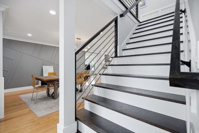 19 Manhattan Ter, Newton, MA 02465