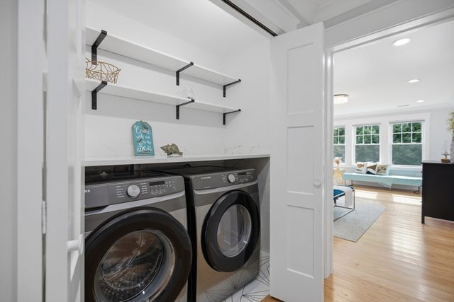 19 Manhattan Ter, Newton, MA 02465