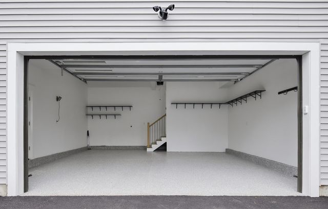 19 Manhattan Ter, Newton, MA 02465
