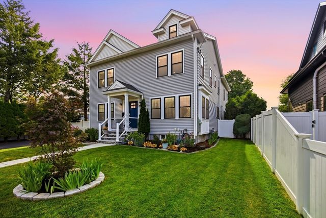 19 Manhattan Ter, Newton, MA 02465