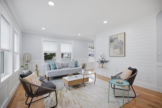 19 Manhattan Ter, Newton, MA 02465