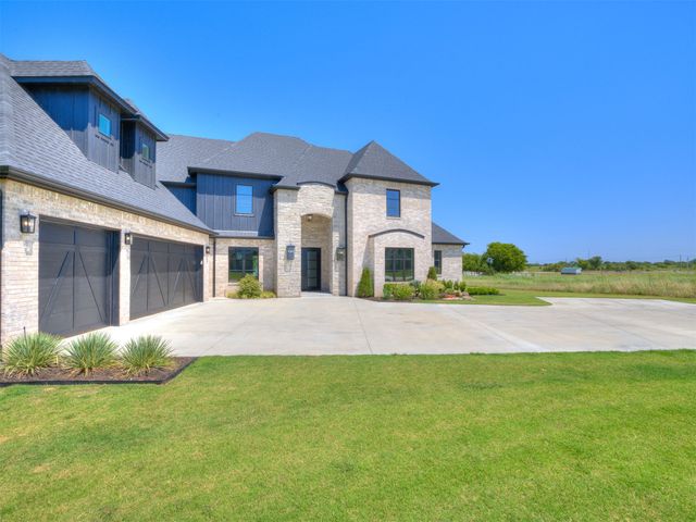 3211 E 169th Street S, Bixby, OK 74008
