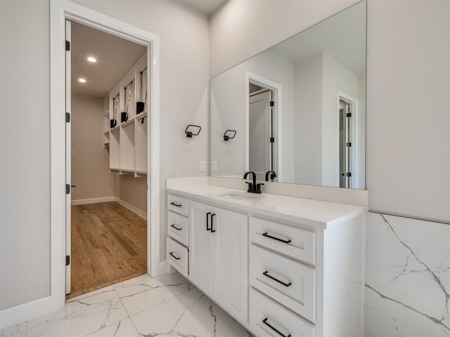 3211 E 169th Street S, Bixby, OK 74008