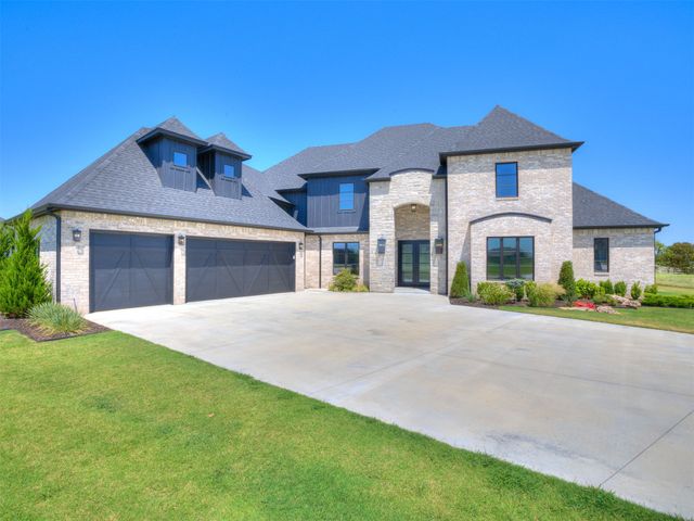 3211 E 169th Street S, Bixby, OK 74008