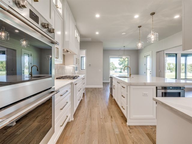 3211 E 169th Street S, Bixby, OK 74008
