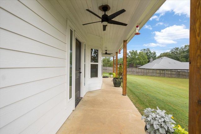 4811 Bacle Rd, Longview, TX 75604
