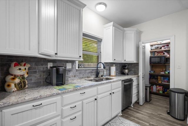 4811 Bacle Rd, Longview, TX 75604