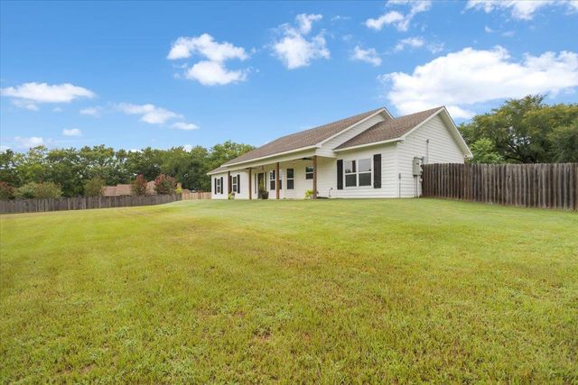 4811 Bacle Rd, Longview, TX 75604