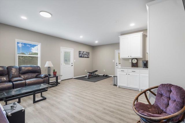4811 Bacle Rd, Longview, TX 75604