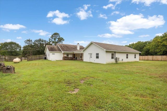 4811 Bacle Rd, Longview, TX 75604