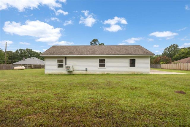 4811 Bacle Rd, Longview, TX 75604