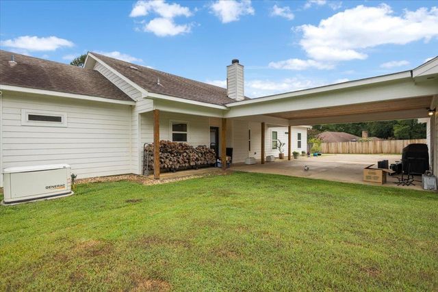4811 Bacle Rd, Longview, TX 75604