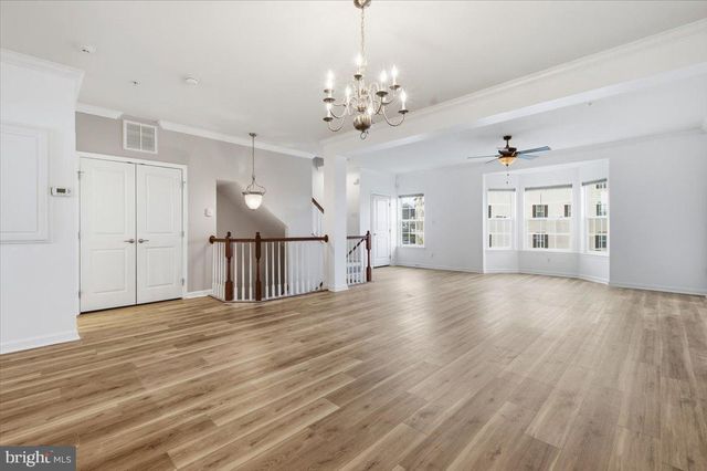 7411 BRUNSON CIR, Gainesville, VA 20155