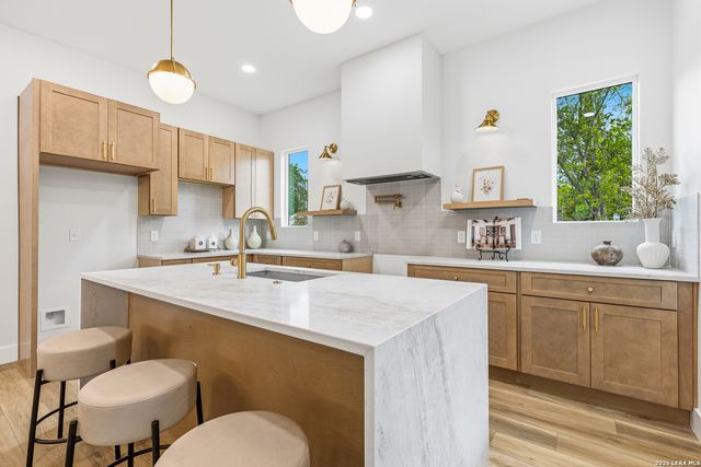 915 Potomac, San Antonio, TX 78202