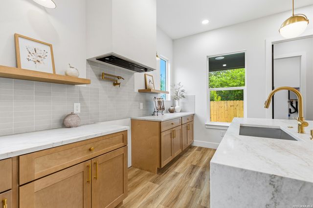 915 Potomac, San Antonio, TX 78202