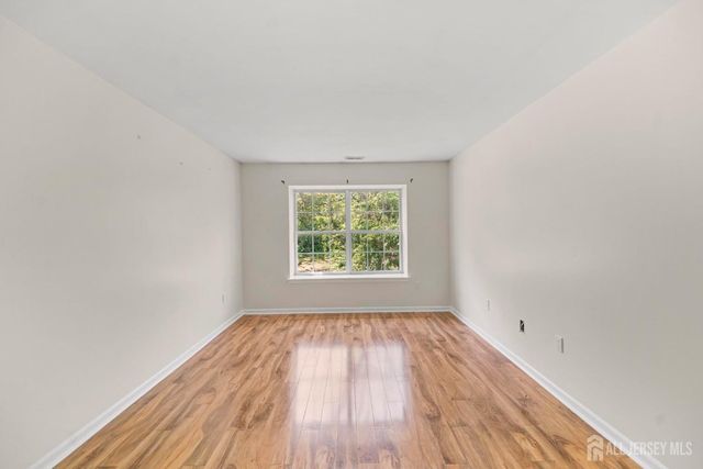 1307 Commons At Kingswood Drive, East Brunswick, NJ 08816