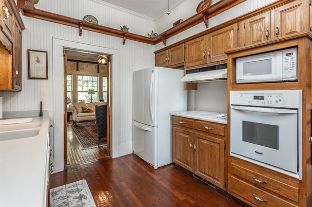 1118 S Lindsay Street, Gainesville, TX 76240