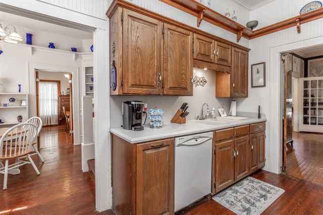 1118 S Lindsay Street, Gainesville, TX 76240