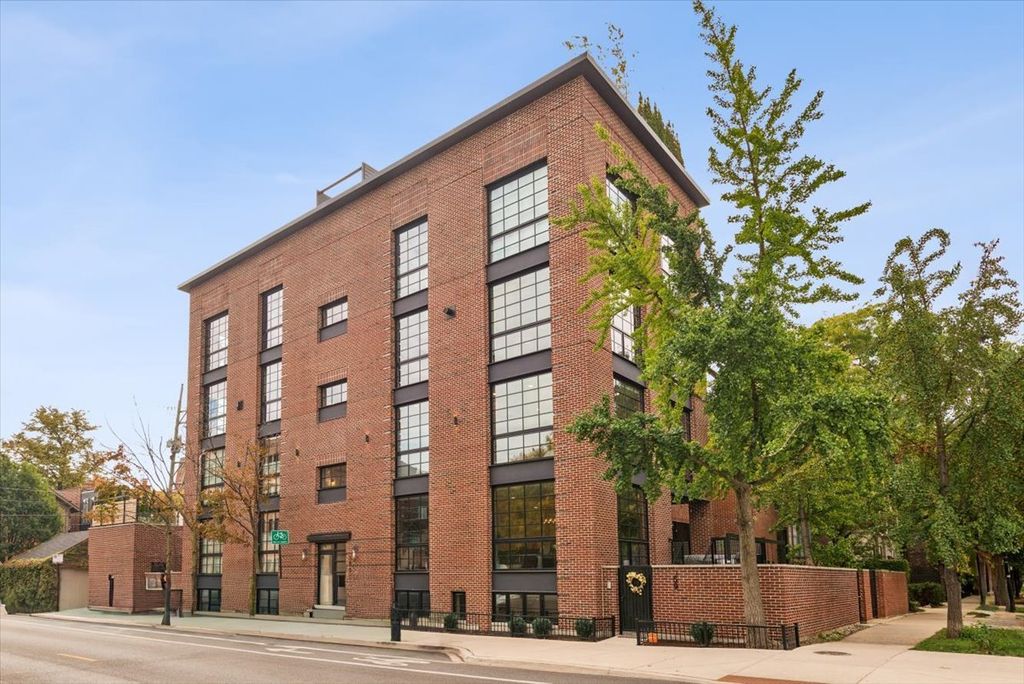 559 W Armitage Avenue, Chicago, IL 60614 — exterior