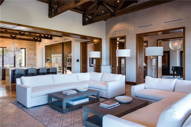 5 PROMONTORY POINTE Lane, Las Vegas, NV 89135