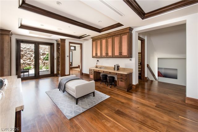 5 PROMONTORY POINTE Lane, Las Vegas, NV 89135