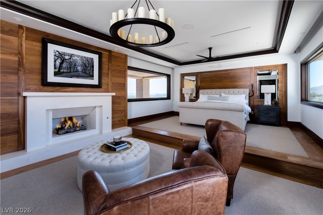 5 PROMONTORY POINTE Lane, Las Vegas, NV 89135