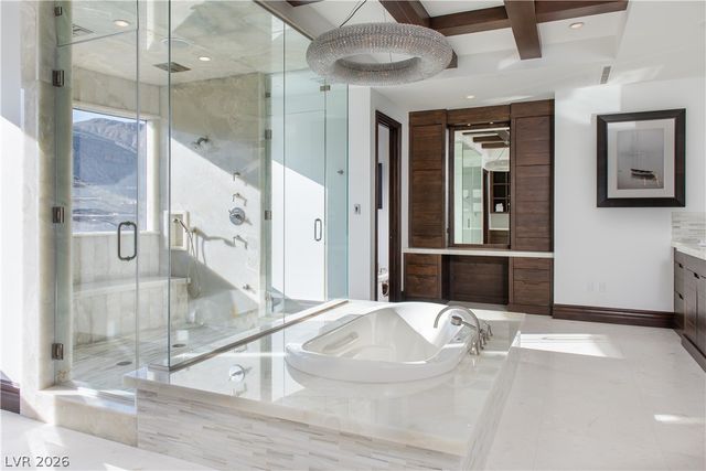 5 PROMONTORY POINTE Lane, Las Vegas, NV 89135