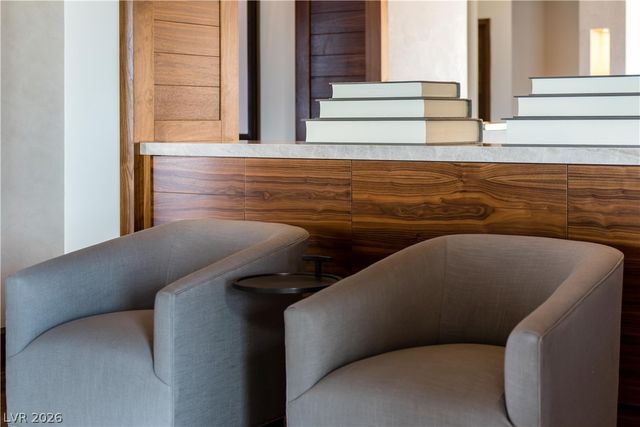 5 PROMONTORY POINTE Lane, Las Vegas, NV 89135