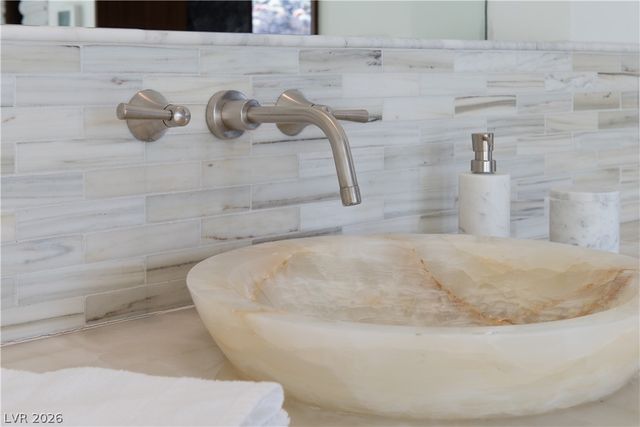 5 PROMONTORY POINTE Lane, Las Vegas, NV 89135