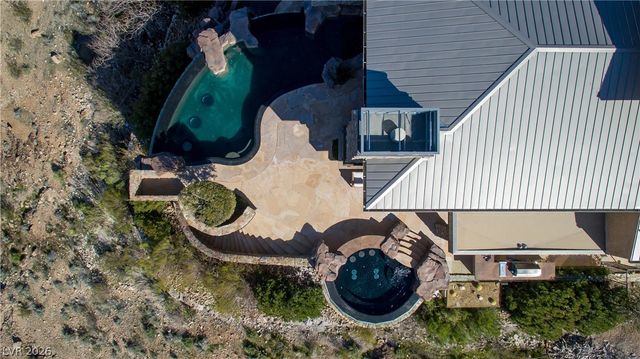 5 PROMONTORY POINTE Lane, Las Vegas, NV 89135