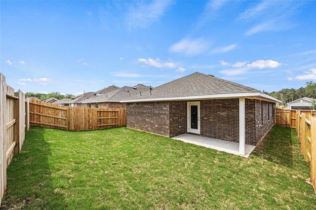 4402 W Bayou Maison Circle, Dickinson, TX 77539